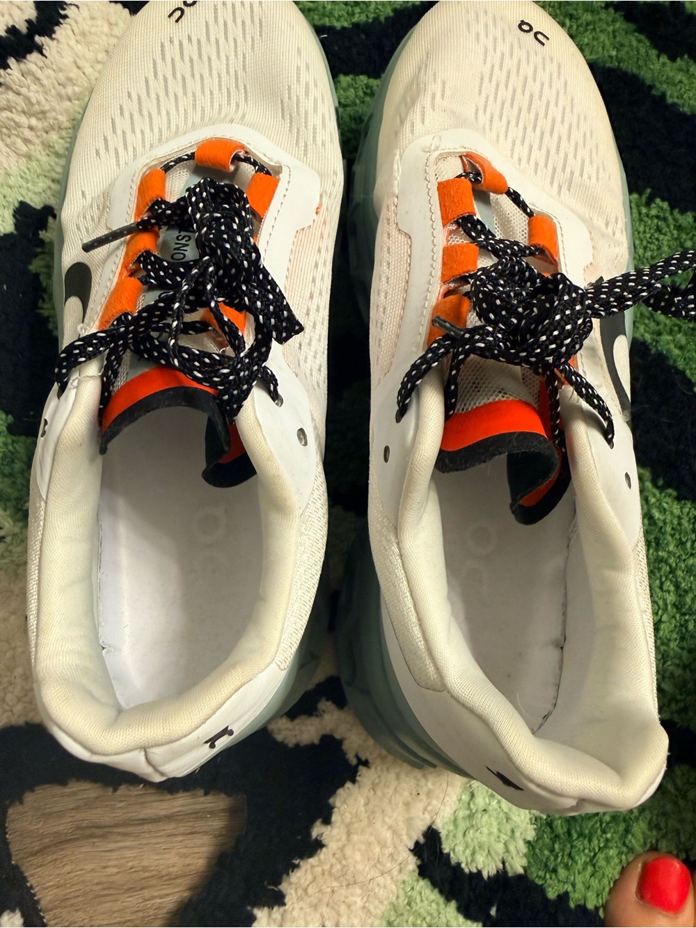 ON Cloud Women’s Sz 8 White Green Orange Tennis Running Shoes GUC - Picture 4 of 7